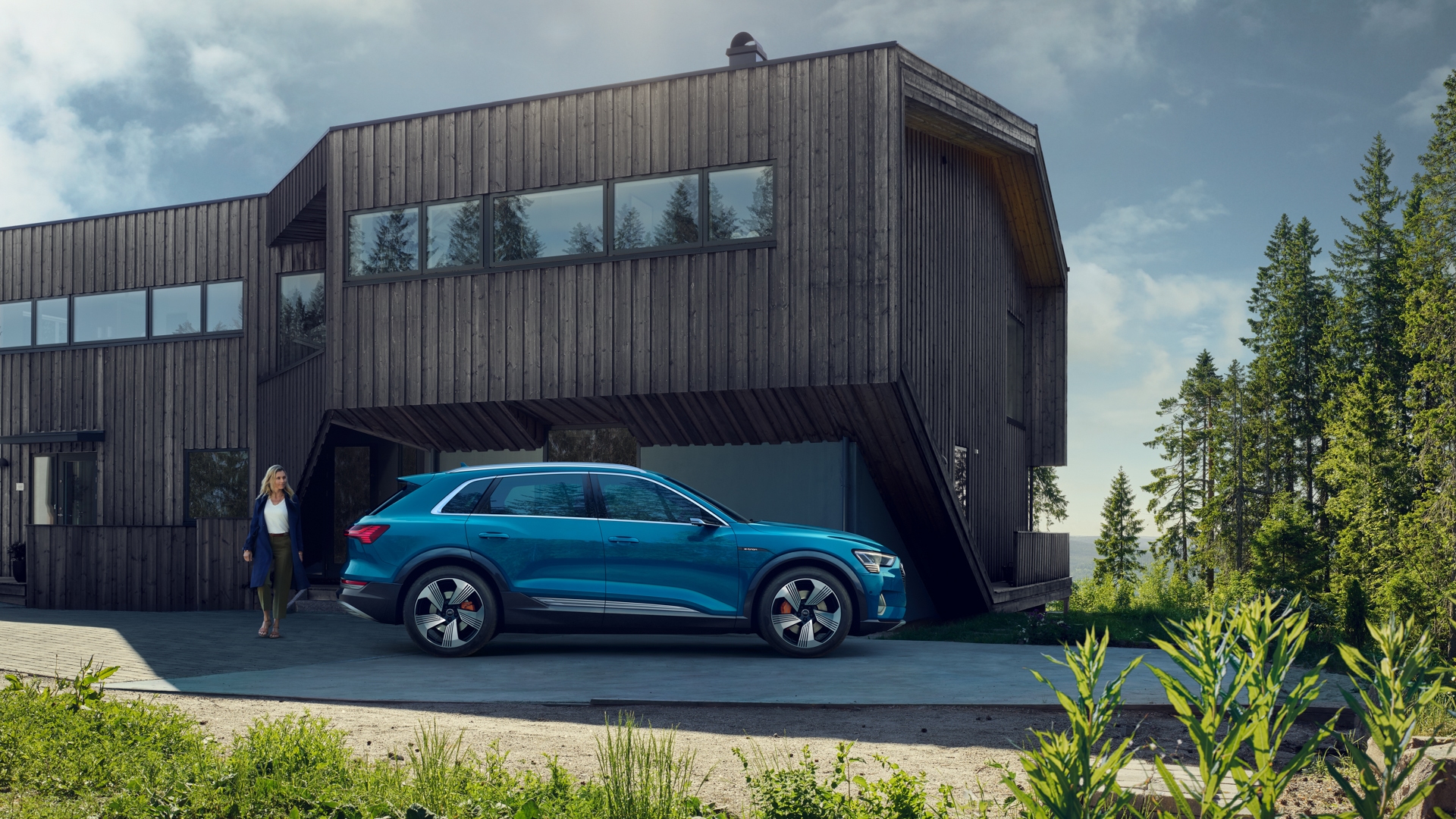 Ladda Audi E-tron hemma
