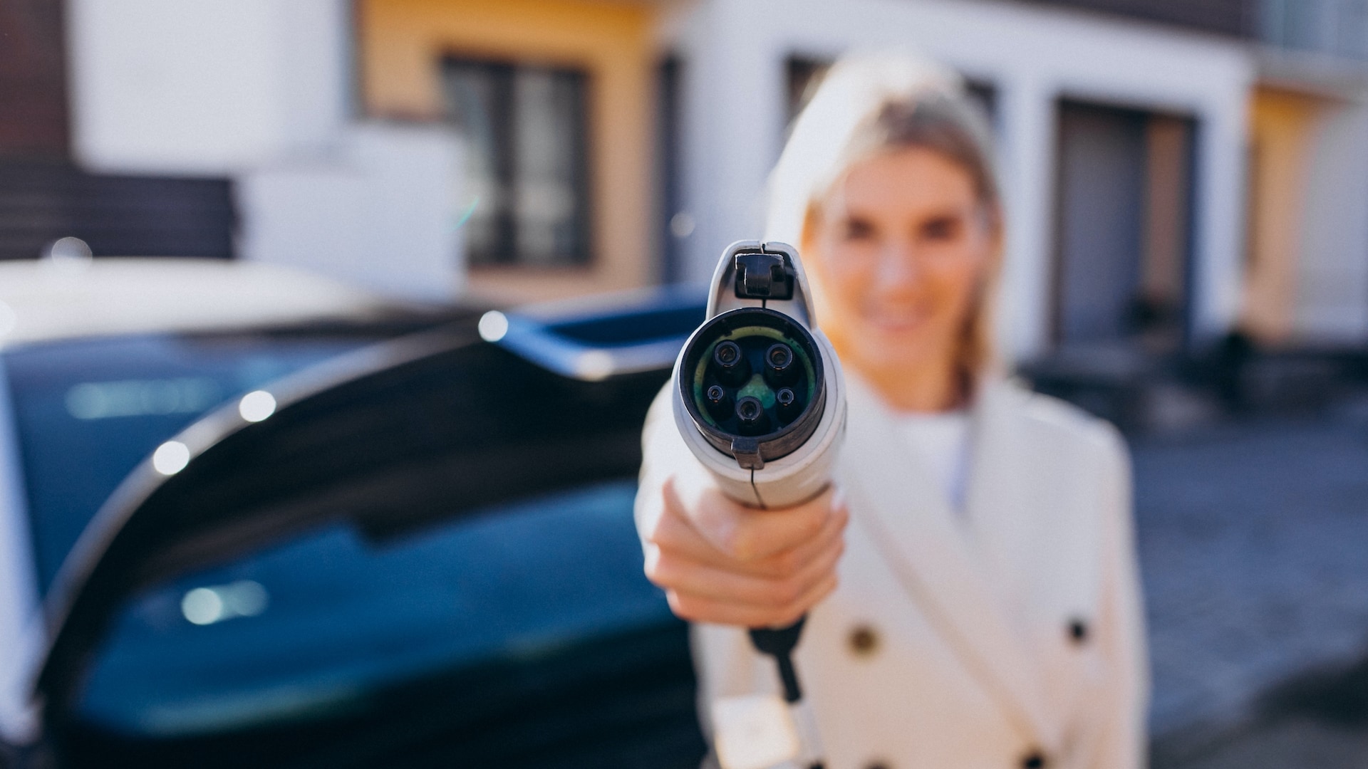 Fler och fler biltillverkare väljer att utmana Tesla