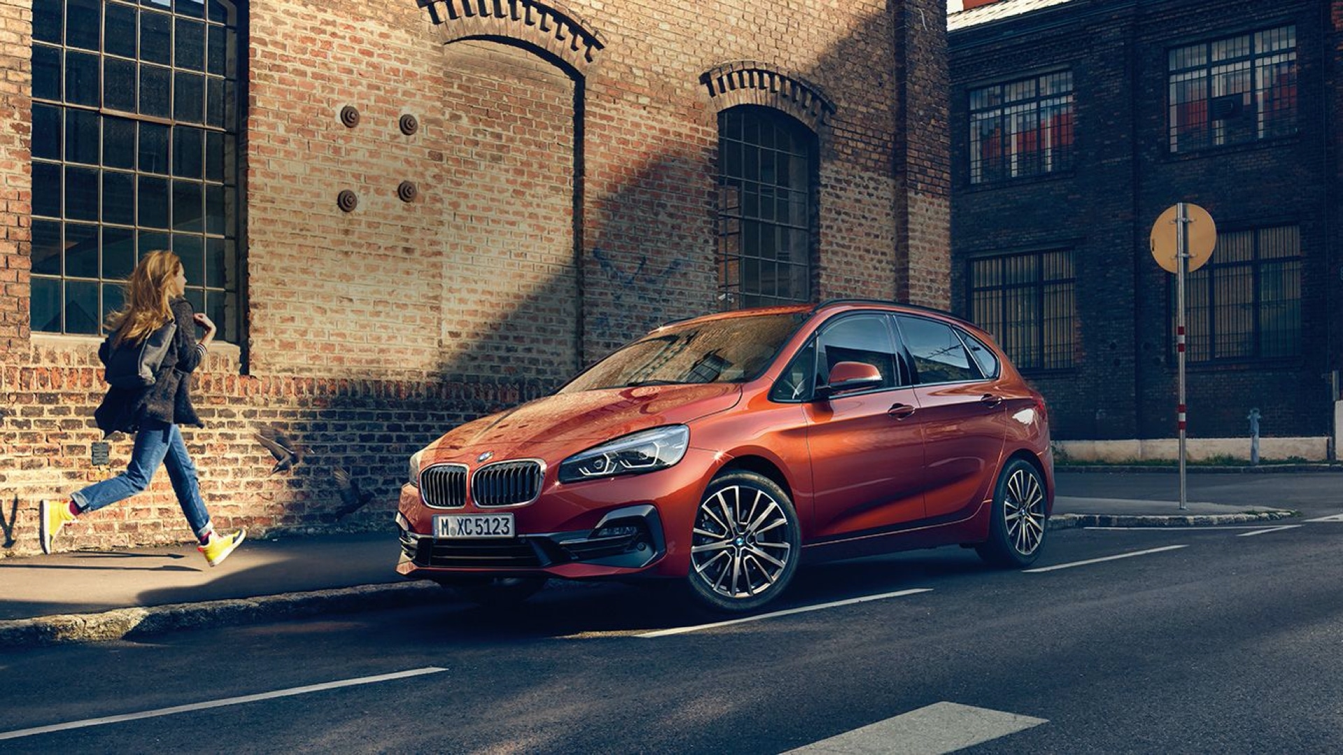 Ladda BMW 225e (2020) hemma