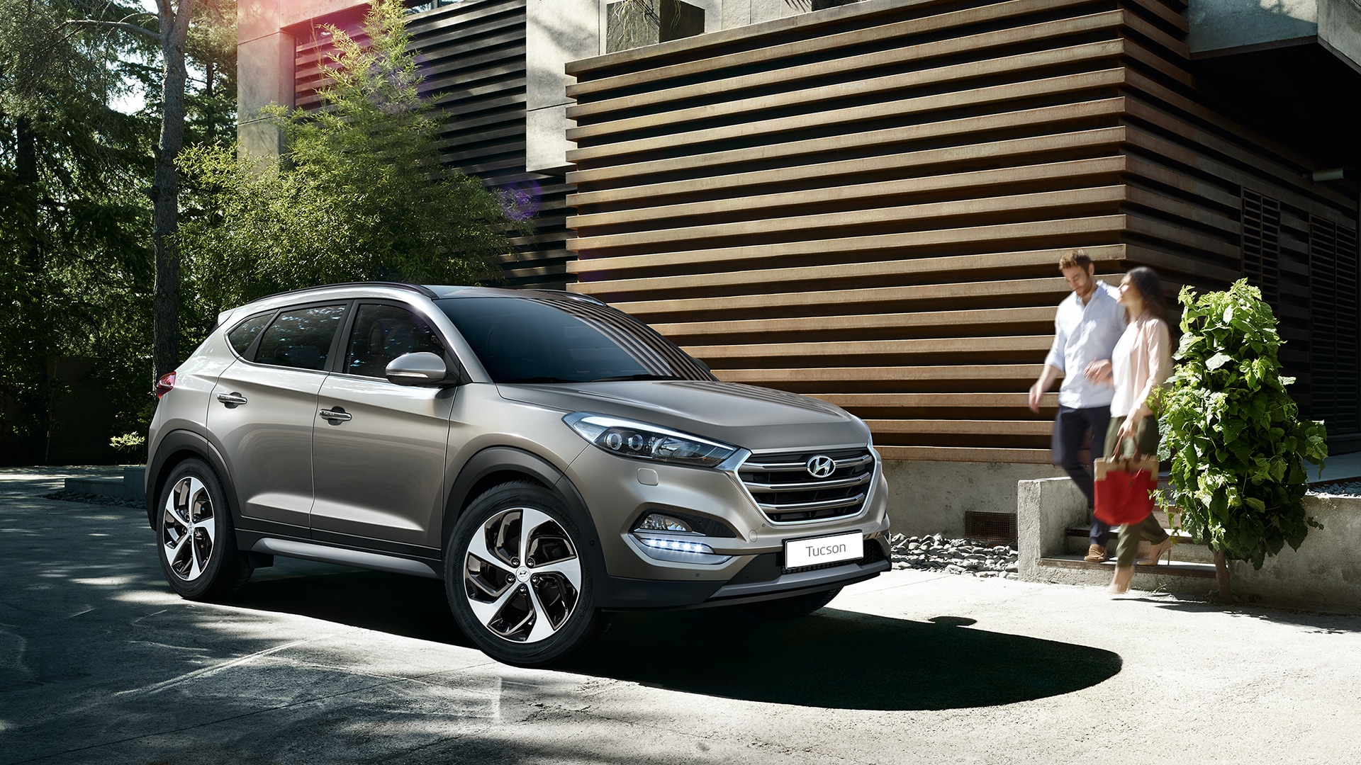 Ladda Hyundai Tucson plug-in hemma