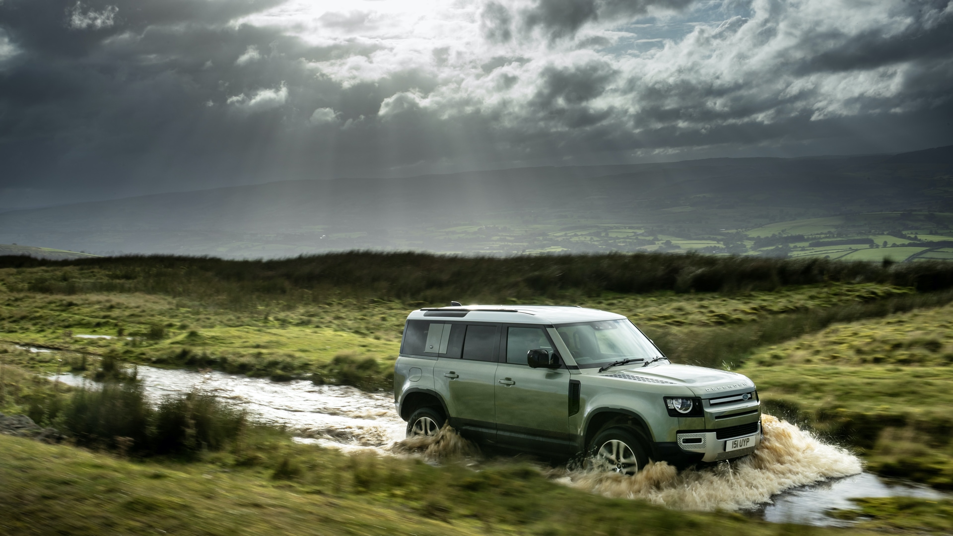 Ladda Land Rover Defender hemma