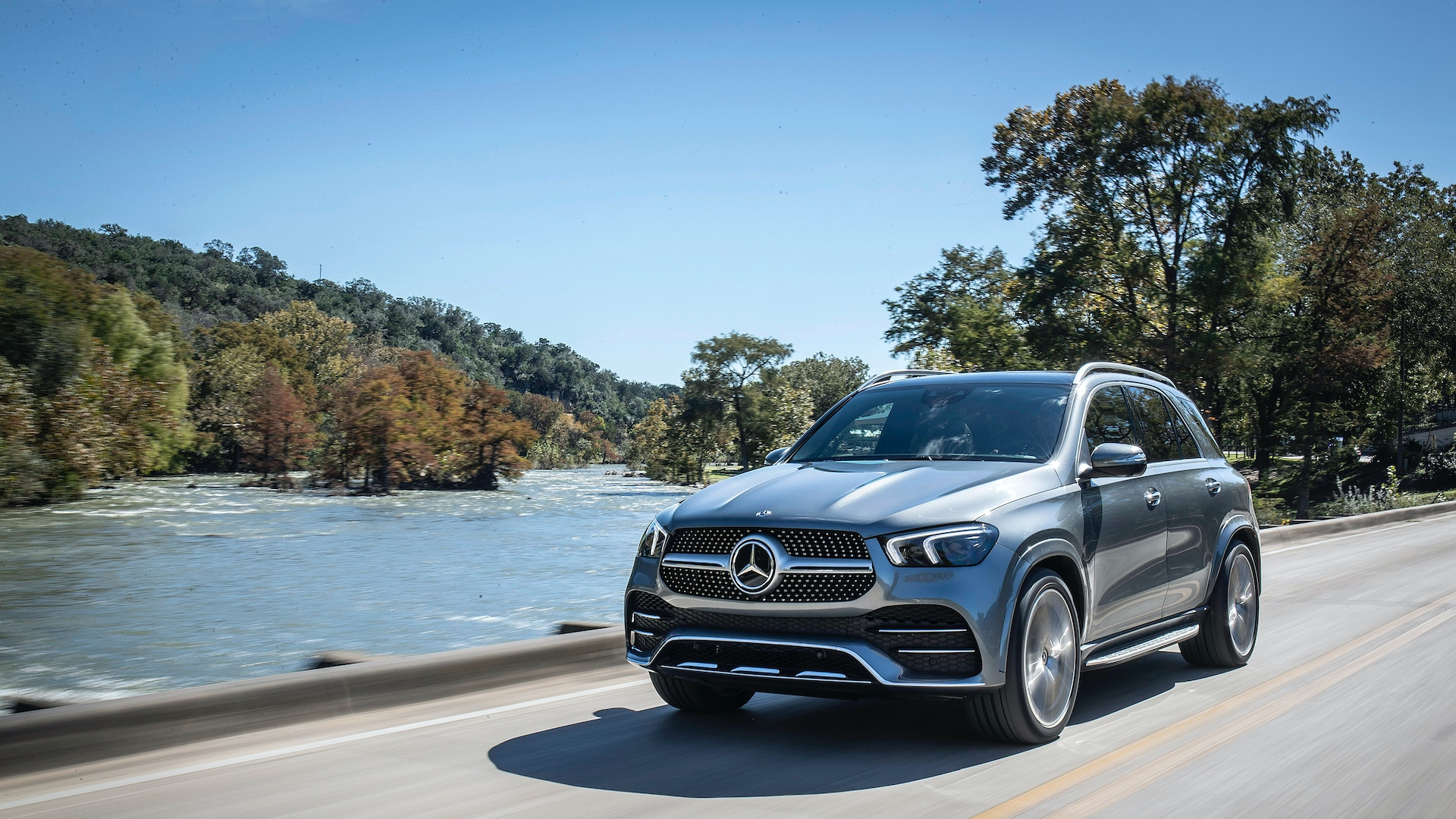 Ladda Mercedes GLC 350e hemma
