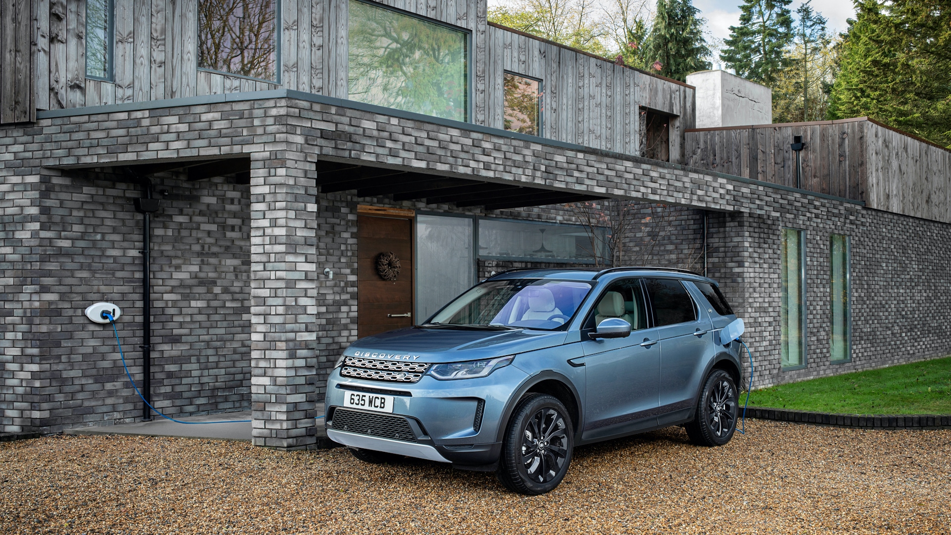 Ladda Land Rover Discovery Sport hemma