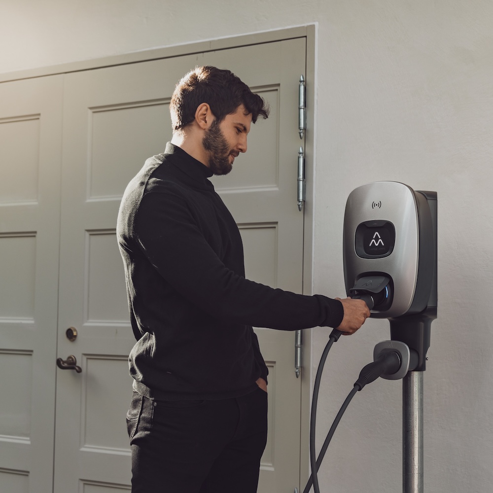 Laddbox Företag Charge Amps Dawn